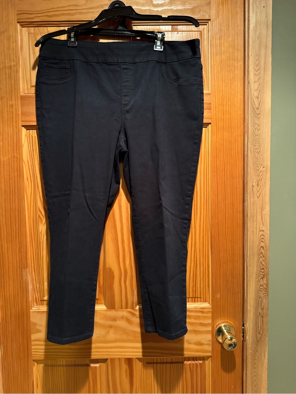 Chico's Black Stretch Pull-On Jeggings Size 3 or Size 16